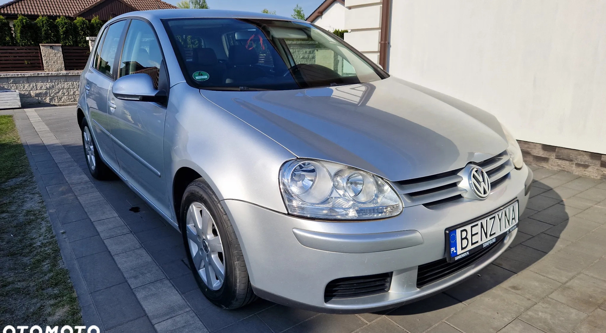 Volkswagen Golf cena 13900 przebieg: 280000, rok produkcji 2005 z Sompolno małe 172